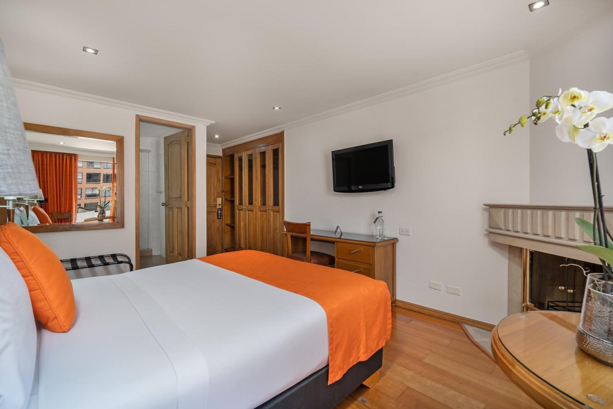 Hotel Egina Bogotá Esterno foto
