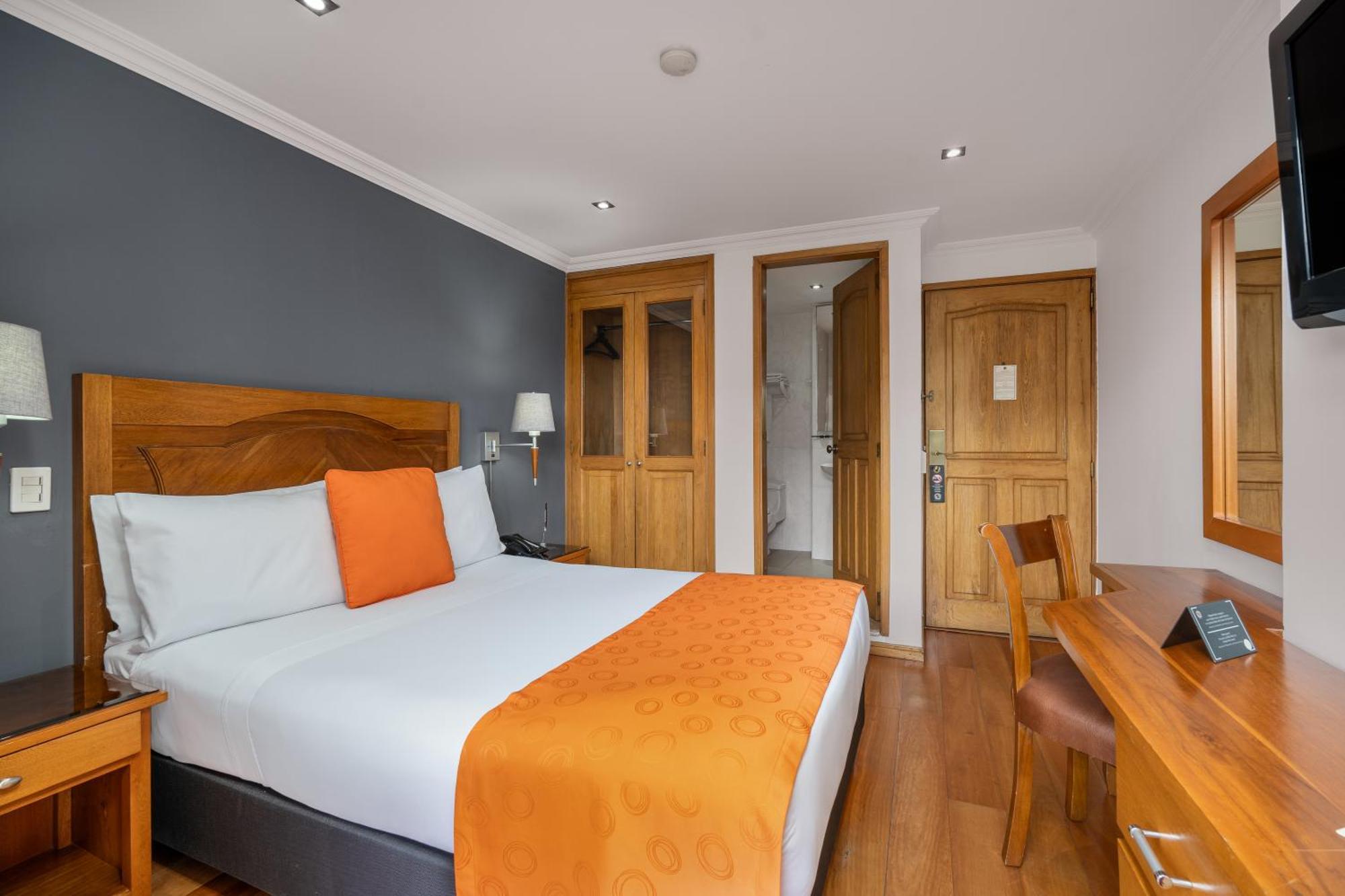 Hotel Egina Bogotá Esterno foto