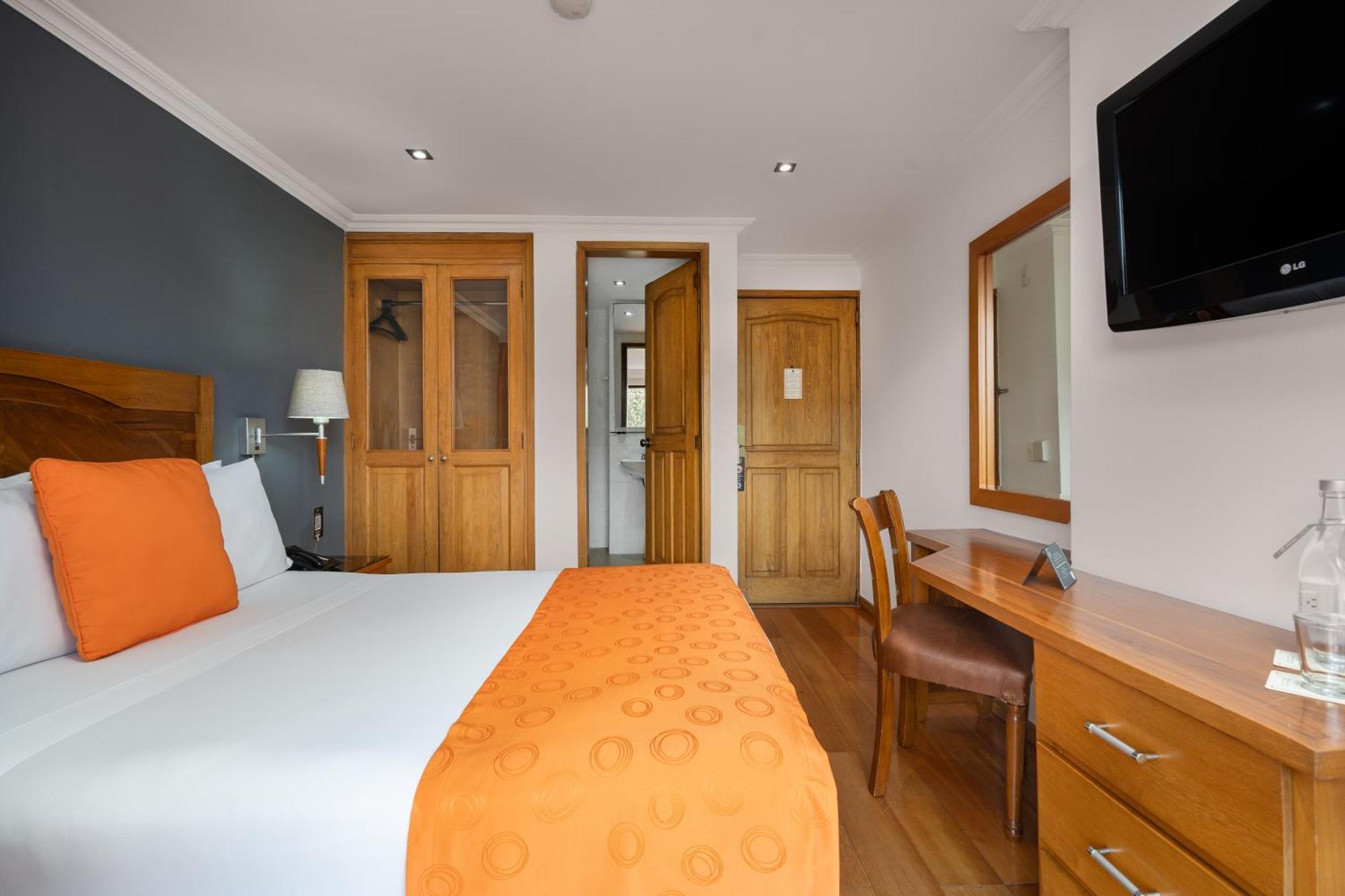 Hotel Egina Bogotá Esterno foto